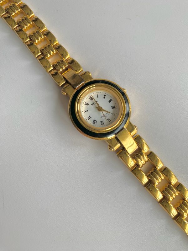 Armitron Now 中古黑匡小圓錶 
