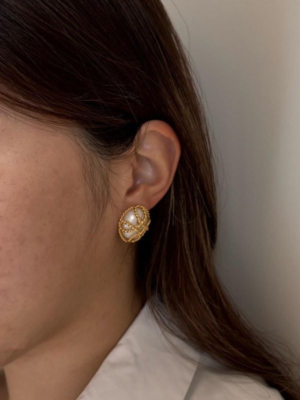 橢圓珍珠編繩耳環 