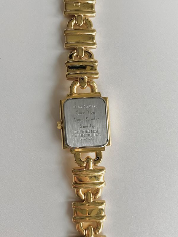 Bulova寶路華正方形方胖錶 | Beautiful Bulova in Square 