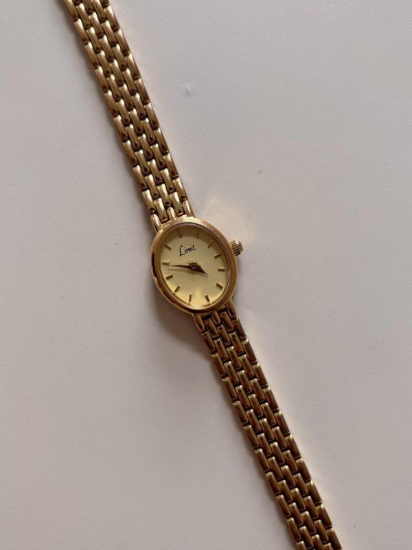 Limit 經典復古金錶 