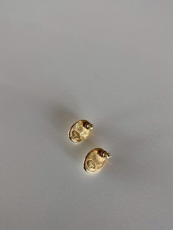 Trifari 80s 復古橢圓珍珠耳環 