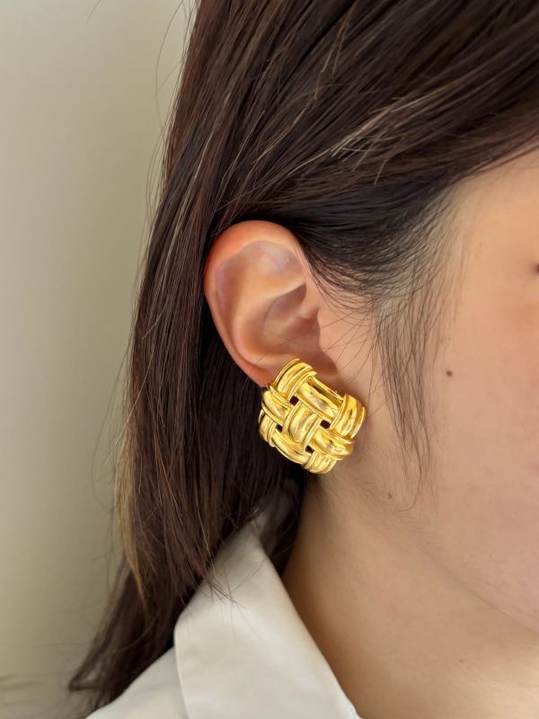 NAPIER 金色正方形編織耳夾 