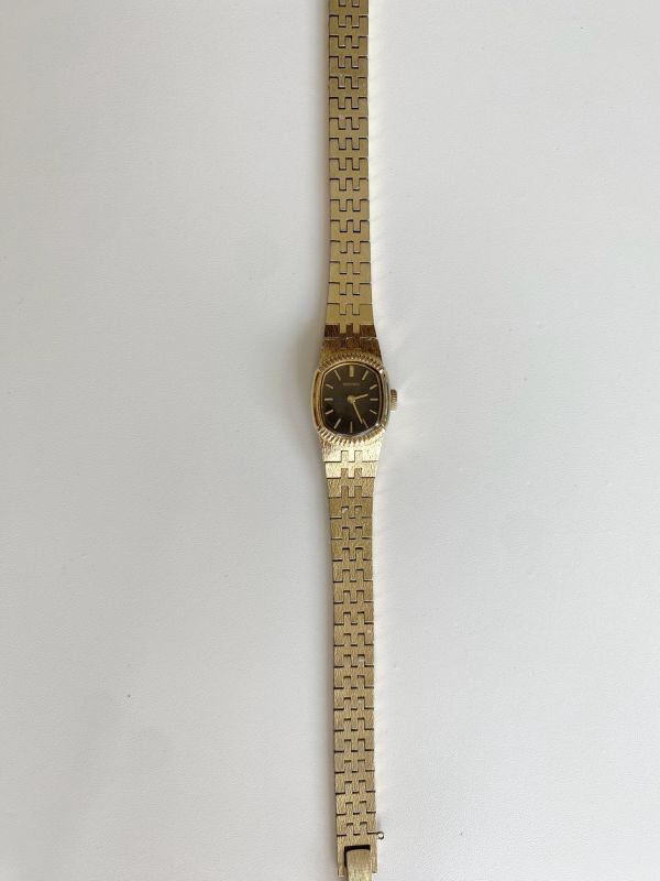 Seiko復古深咖啡錶 | Vintage Seiko in Oval 