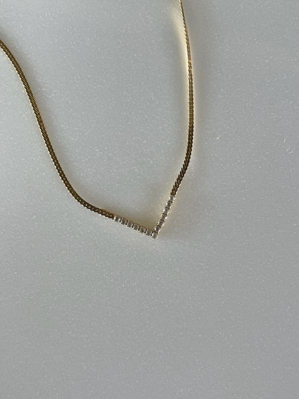 AVON80s簡約白色排鑽短鍊 