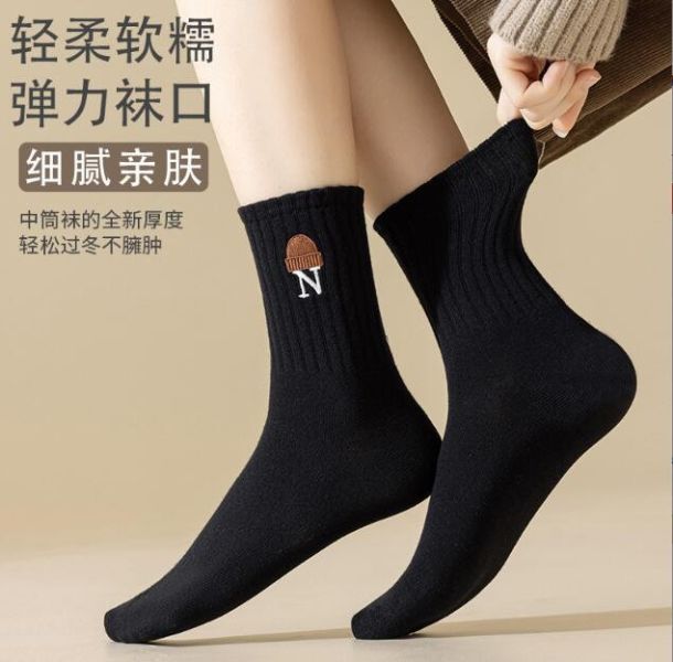 素色襪子 女韓版 中筒襪 春秋高筒 純色棉襪 日系潮流字母堆堆袜秋冬中長襪 