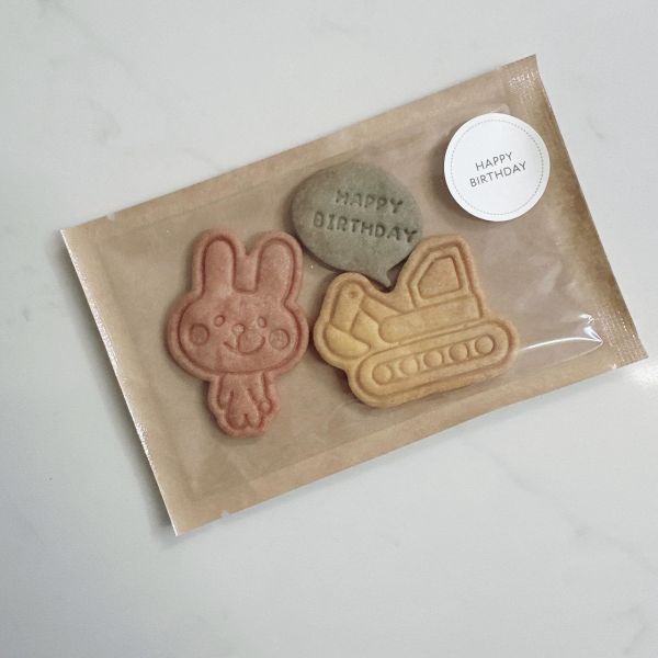 蔬果餅乾 兔子 挖土機 生日包 餅乾分享包 手工餅乾 幼兒園分享禮 奶油餅乾 生日餅乾 生日禮 兔子 挖土機 生日包