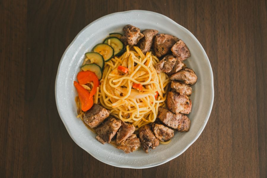 粉紅奶醬骰子牛肉義大利麵 