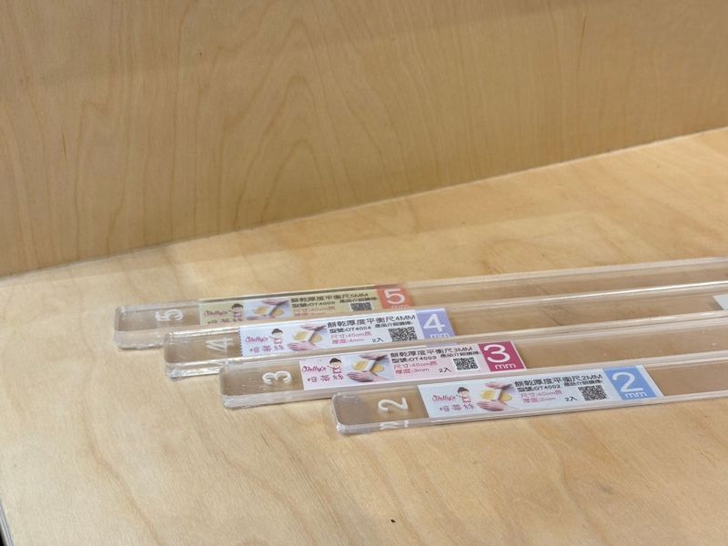Betty's 餅乾厚度平衡尺 厚度尺 2mm 3mm 4mm 5mm Betty's OT4002 OT4003 OT4004 OT4005 餅乾厚度平衡尺2mm 3mm 4mm
5mm