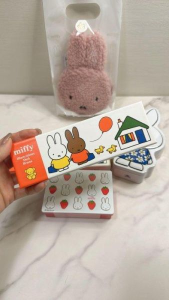 日本期間限定 Morozoff摩洛索夫聯名米飛兔造型巧克力鐵盒 14個入 紙盒款6入 miffy 情人節限定 日本期間限定 Morozoff摩洛索夫聯名米飛兔造型巧克力鐵盒 14個入 紙盒款6入 miffy 情人節限定