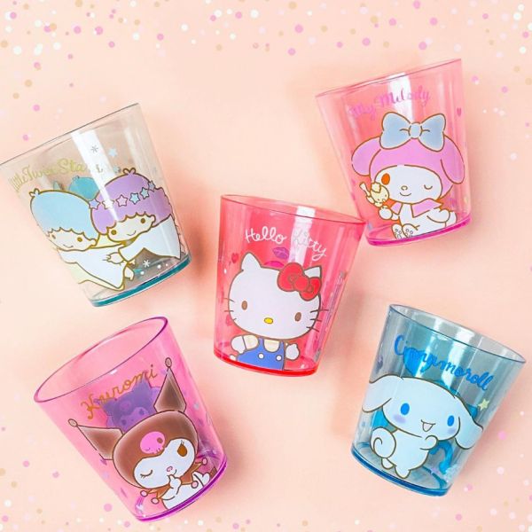 日本三麗鷗 美樂蒂 酷洛米 Hello Kitty 大耳狗 布丁狗 唐老鴨 蠟筆小新 杯麵 透明水杯 茶 日本三麗鷗 美樂蒂 酷洛米 Hello Kitty 大耳狗 布丁狗 唐老鴨 蠟筆小新 杯麵 透明水杯 茶