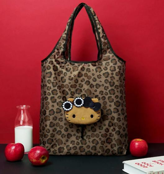 日本三麗鷗 限量款 日曬凱蒂貓 曬黑豹紋款 KITTY 購物袋 可收納購物袋 豹紋購物袋 日本三麗鷗 限量款 日曬凱蒂貓 曬黑豹紋款 KITTY 購物袋 可收納購物袋 豹紋購物袋