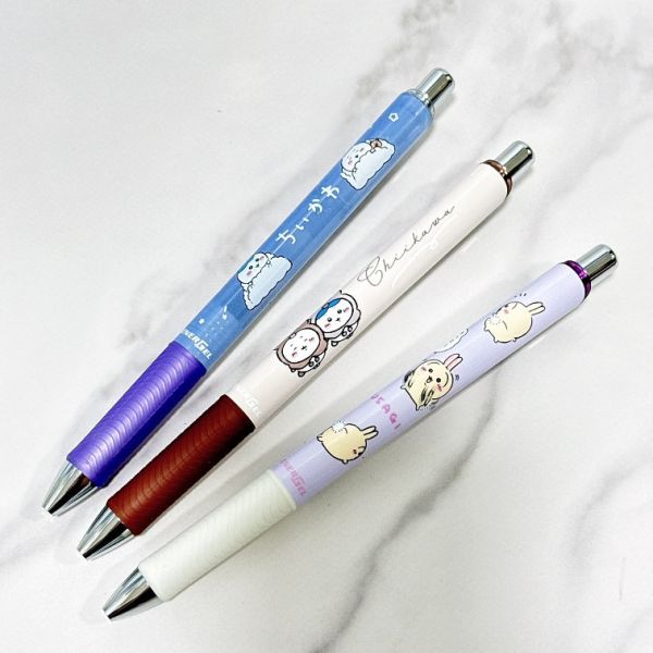 日本限定 吉依卡哇 吉伊卡哇 文具套組禮盒 文具組 2B鉛筆 筆蓋 迴紋針 吊飾 鑰匙圈 磁鐵 鉛筆盒 大開口收納包 日本限定 吉依卡哇 吉伊卡哇 文具套組禮盒 文具組 2B鉛筆 筆蓋 迴紋針 吊飾 鑰匙圈 磁鐵 鉛筆盒 大開口收納包