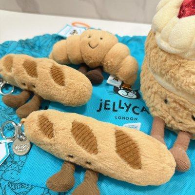 限量款 英國限定 新春系列 jelly cat 巧克力蛋糕+藍色禮盒套組 精緻禮盒組 限量款 英國限定 新春系列 jelly cat 巧克力蛋糕+藍色禮盒套組 精緻禮盒組