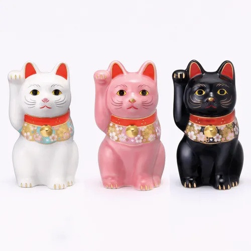 日本限定 藥師窯櫻花招財貓擺飾3入組 唐草招財貓擺飾 期間限定 擺飾 招財貓擺飾 藥師窯擺飾 右手招財貓 日本限定 藥師窯櫻花招財貓擺飾3入組 唐草招財貓擺飾 期間限定 擺飾 招財貓擺飾 藥師窯擺飾 右手招財貓