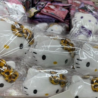 日本正版 日本三麗鷗 限量款 曬黑款 KITTY 拉鍊包掛飾 收納包 黑臉系列 澀谷辣妹KT 愛心扣環 長腿凱蒂貓 玩偶吊飾 日本正版 日本三麗鷗 限量款 曬黑款 KITTY 拉鍊包掛飾 收納包 黑臉系列 澀谷辣妹KT 愛心扣環 長腿凱蒂貓 玩偶吊飾