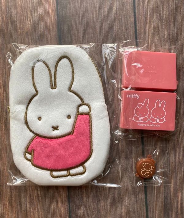 日本限定 米飛兔印鑑收納套組 日本雜誌附錄品 MIFFY 米飛兔 米妃 收納包 拉鍊包 印泥 印章收納盒 日本限定 米飛兔印鑑收納套組 日本雜誌附錄品 MIFFY 米飛兔 米妃 收納包 拉鍊包 印泥 印章收納盒 日本代購 米飛兔收納包 米飛兔印鑑盒 日本雜誌附 MIFFY 米飛兔 米妃 吊飾包 印泥 日本米飛兔