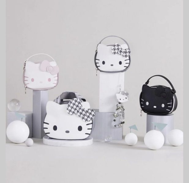 日本正版 三麗鷗 Sanrio 曬黑款KITTY托特包 泳裝黑皮膚KITTY 手提包 購物袋 托特包 日本正版 三麗鷗 Sanrio 曬黑款KITTY托特包 泳裝黑皮膚KITTY 手提包 購物袋 托特包