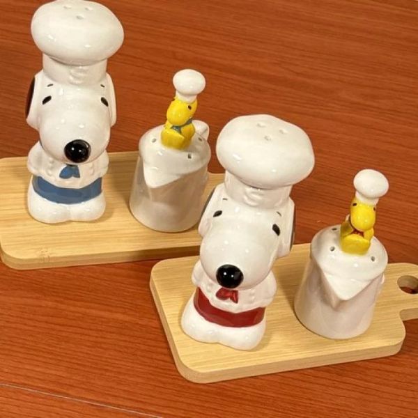 日本正版 史努比 snoopy 調味罐 調味罐套組 附底座 胡椒罐 鹽罐 套組 糊塗坦克 廚師史努比 日本正版 史努比 snoopy 調味罐 調味罐套組 附底座 胡椒罐 鹽罐 套組 糊塗坦克 廚師史努比