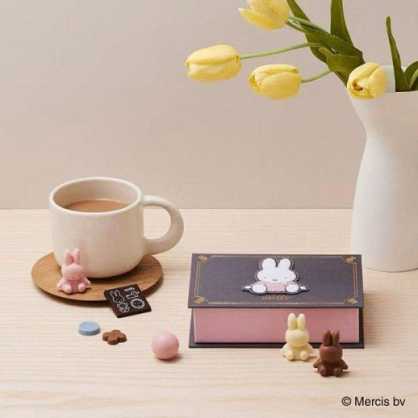 Morozoff摩洛索夫聯名米飛兔造型巧克力鐵盒22個入 11個入 12個入 Morozoff摩洛索夫聯名米飛兔造型巧克力鐵盒22個入 11個入 12個入