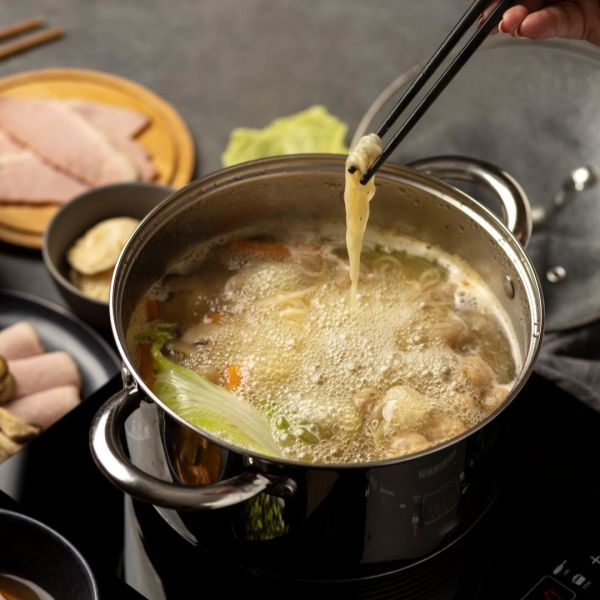 酸菜白肉鍋 (四人份) 