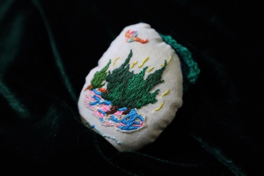 光之樹 / 小風景刺繡別針 刺繡