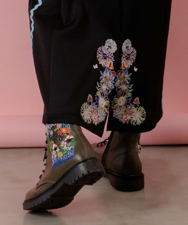 花卉刺繡運動風背心洋裝 
