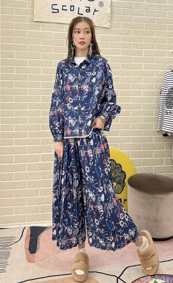 藤蔓花卉襯衫上衣 