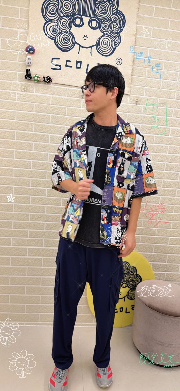 貓貓午夜訪客中長版上衣 