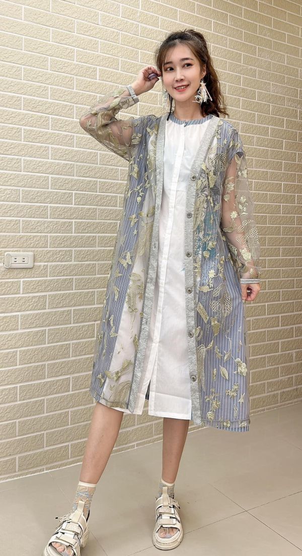 拼接刺繡洋裝 