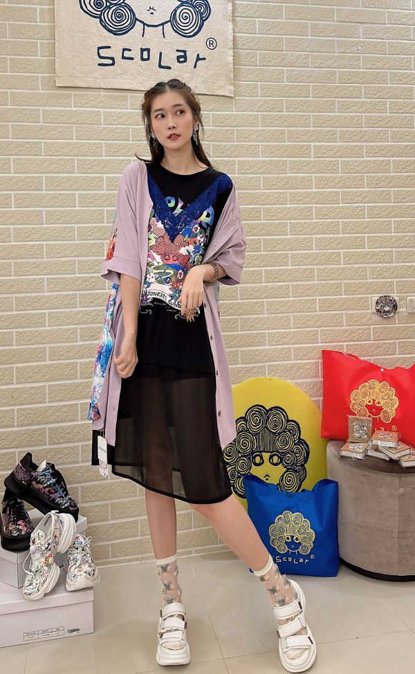 V蕾絲洋裝 