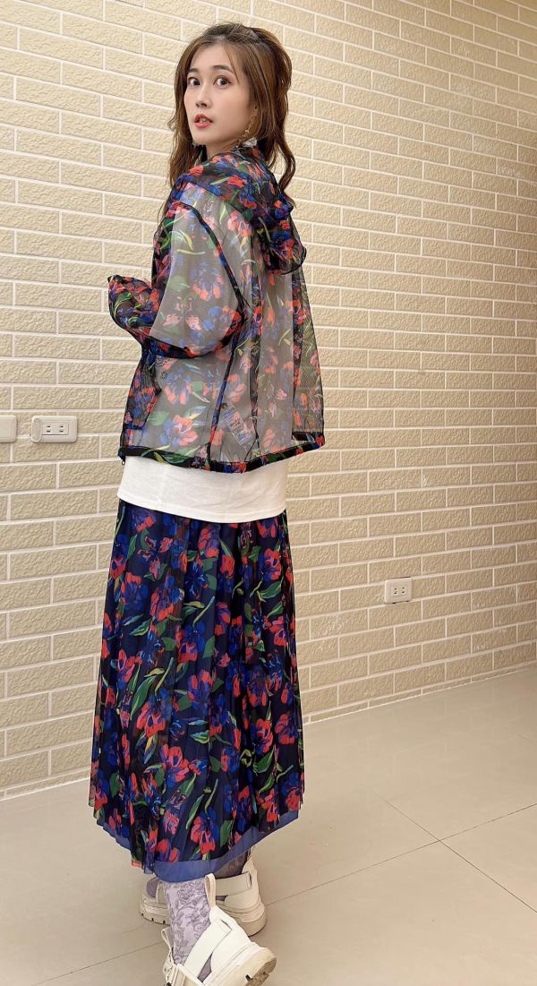 透視感花卉外套 