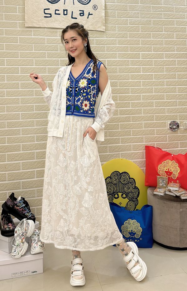燒花蕾絲裙 