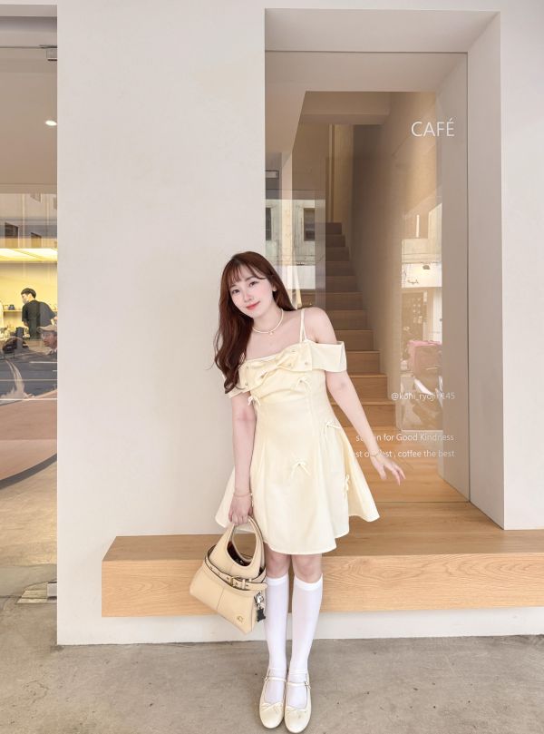 現貨- 高訂製蝴蝶結一字領小洋裝 