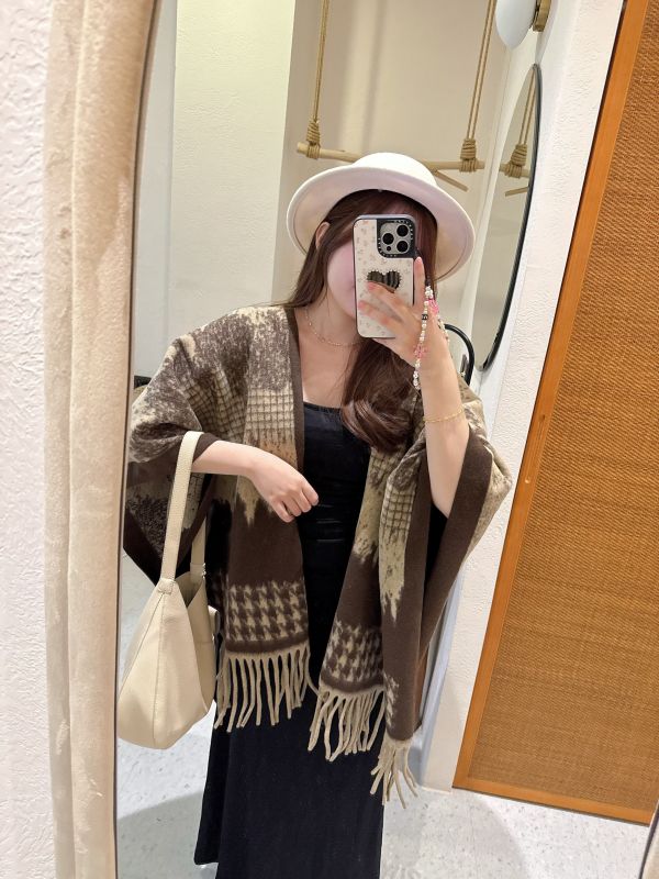 現貨- 本期推薦！百搭披肩流蘇圍巾 