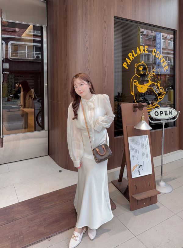 現貨- 熱銷補貨！氣質復古領珍珠上衣 