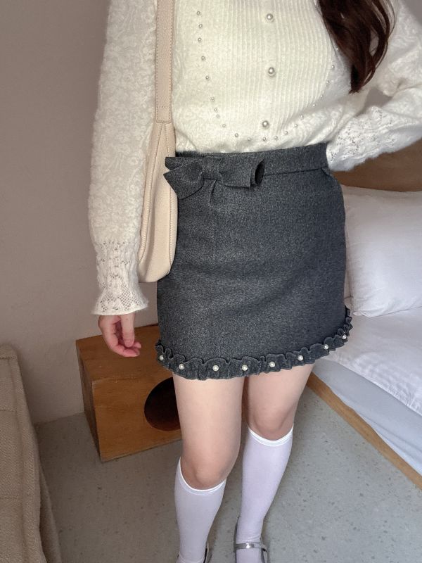 現貨- 氣質蝴蝶結珍珠毛呢短裙 
