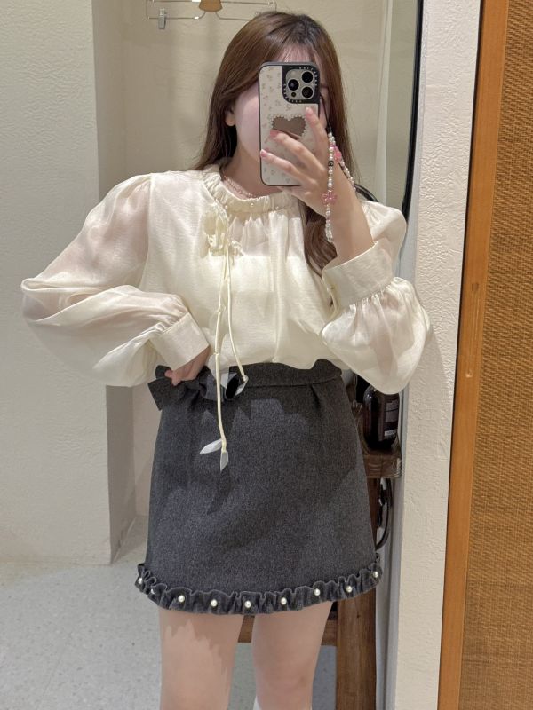 現貨- 氣質蝴蝶結珍珠毛呢短裙 