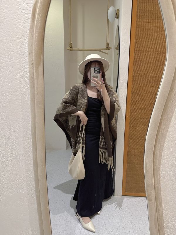 現貨- 本期推薦！百搭披肩流蘇圍巾 