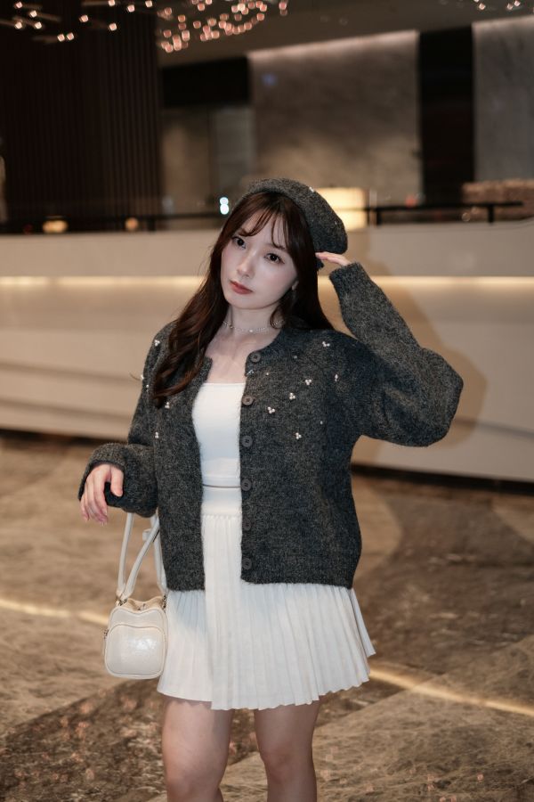 現貨- 本期超值！鑽珍珠針織外套/毛帽 