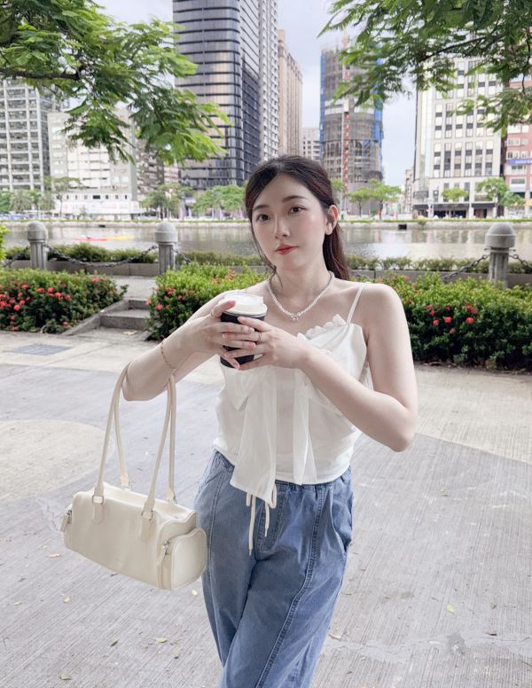現貨- 優雅蕾絲蝴蝶結背心 