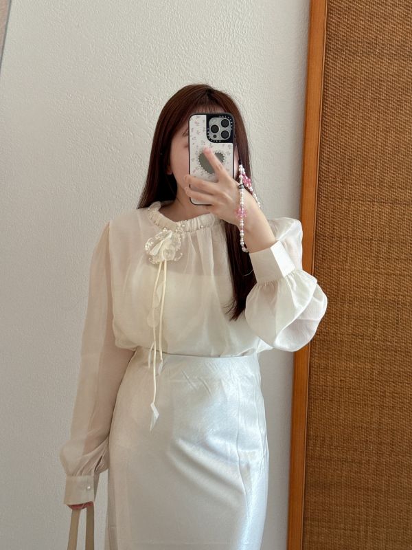 現貨- 熱銷補貨！氣質復古領珍珠上衣 