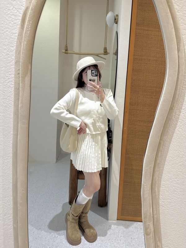 現貨- 外套百搭款！珍珠亮片領套裝裙 