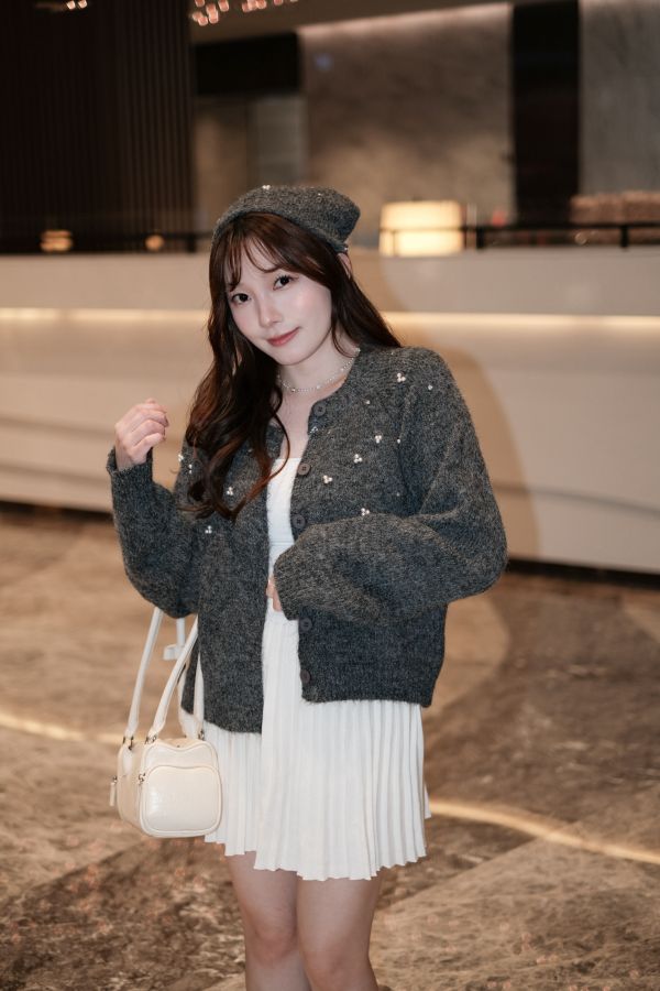 現貨- 本期超值！鑽珍珠針織外套/毛帽 