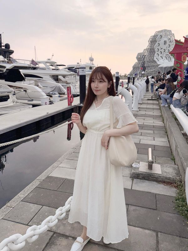 現貨- 氣質擔當！荷葉袖縮腰長洋 