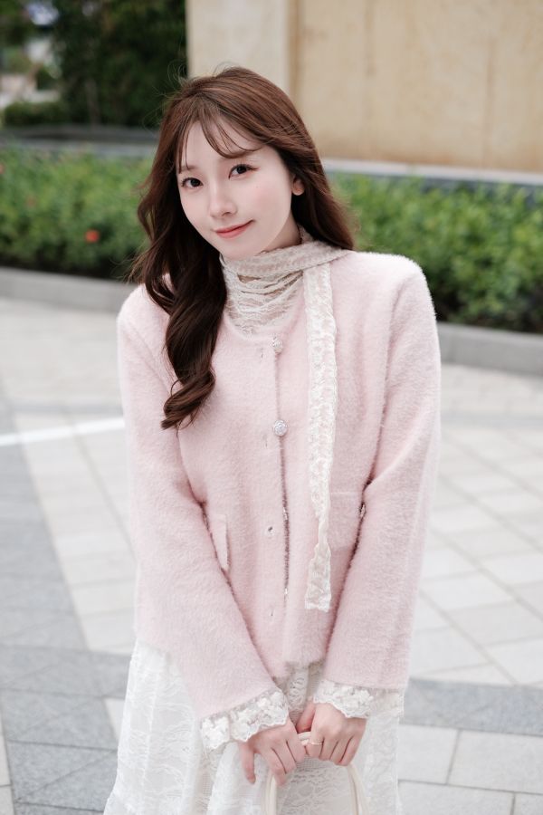 現貨- 蕾絲綁帶珍珠小香外套 粉 