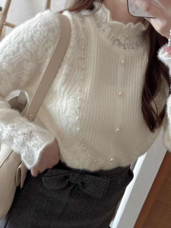 現貨- 優雅珍珠蕾絲針織上衣 