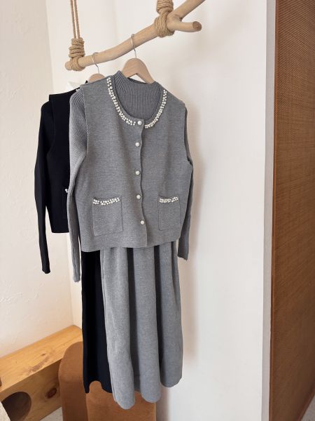 現貨- 必帶款！氣質珍珠針織套裝 