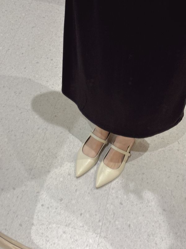 下週出貨- 法式新寵尖頭低跟鞋 