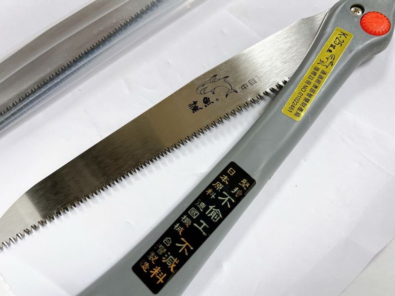 台灣製造 鯊魚 日本鋸齒 中目 K25 鯊魚折合鋸 鋸片手鋸 接木鋸 鋸刀 鋸木刀 替刃 木工鋸 台灣製造,鯊魚,日本鋸齒,中目,K25,折合鋸,鋸片,手鋸,接木鋸,鋸刀,鋸木刀,替刃,木工鋸,木工
