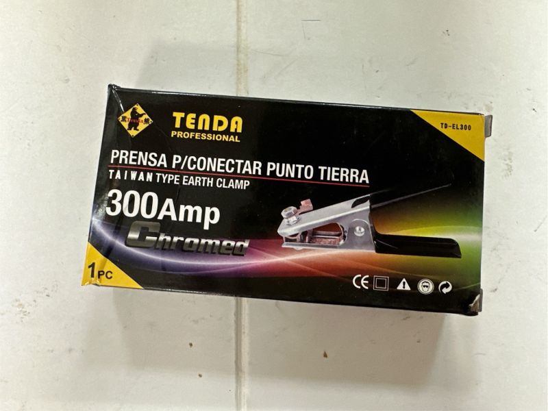 黑熊 300A 接地夾（浸膠） 300A,接地夾,浸膠,黑熊,接地,電焊,膠柄